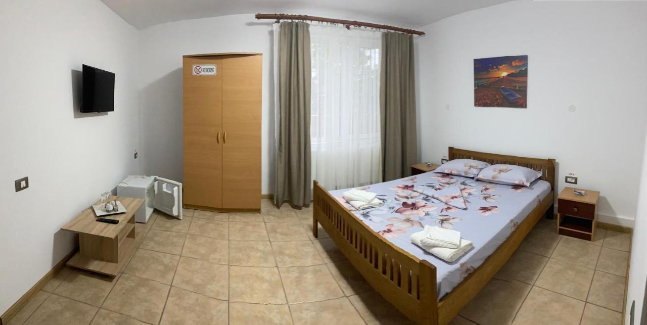 Apartamento Raven Comstar Corbu  Exterior foto