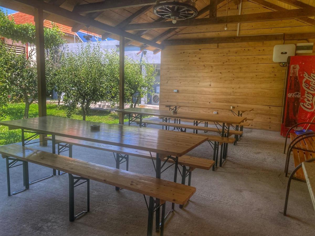 Apartamento Raven Comstar Corbu  Exterior foto
