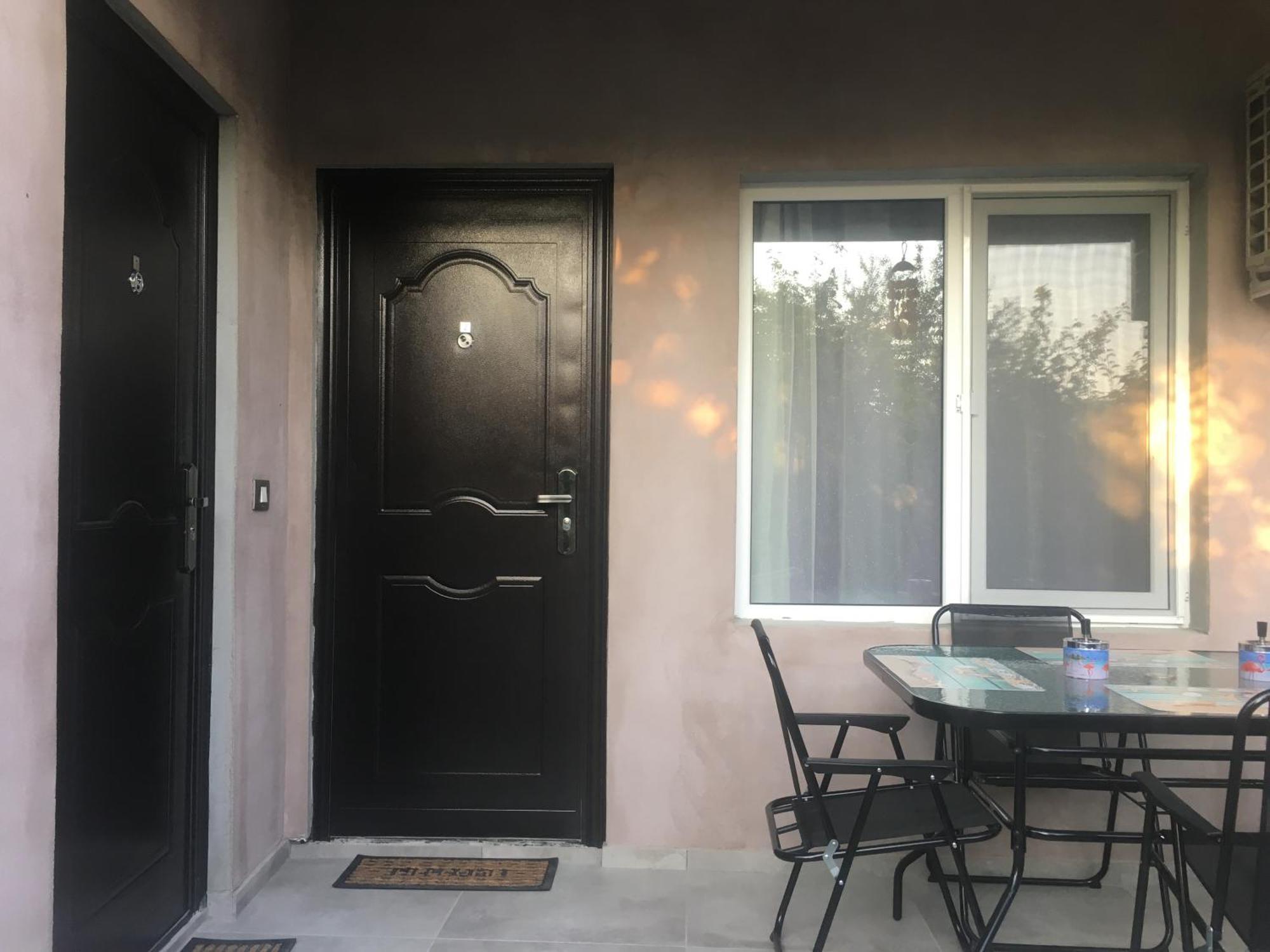 Apartamento Raven Comstar Corbu  Exterior foto